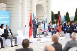 PD fillon fushatën zgjedhore