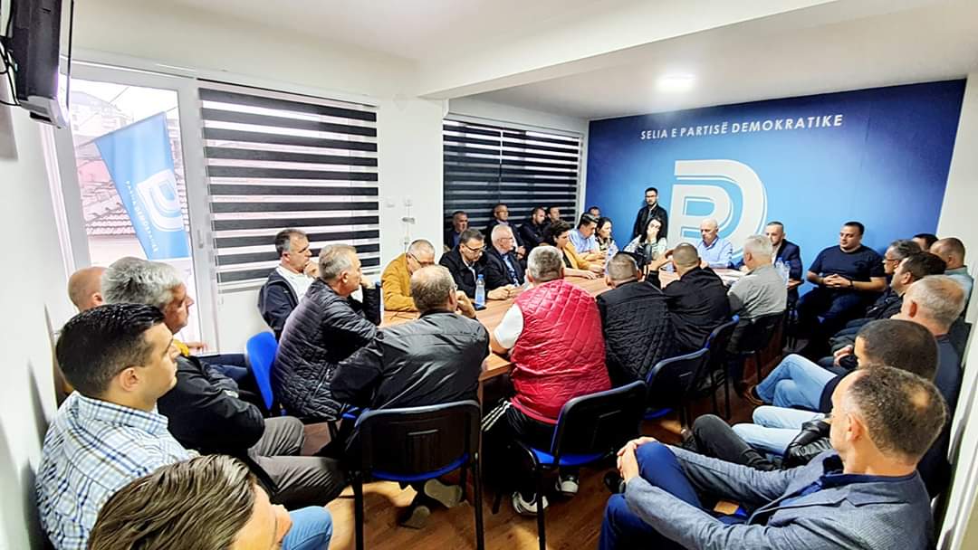 Secili falenderon votuesit, edhe ata që fituan por edhe ata që nuk u ndanë të kënaqur