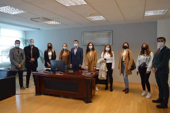 Në Ministrinë Kosovare të Drejtësisë nisin praktikën studentët nga Bujanoci