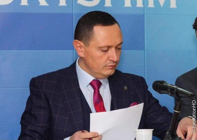 Pajaziti: Nuk bëhemi pjesë e pushtetit aktual, por synojmë rrëzimin e tij