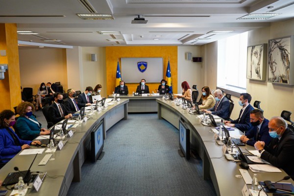 Një pjesë e Kabinetit të Qeverisë së Kosovës nesër zhvendoset në Luginë