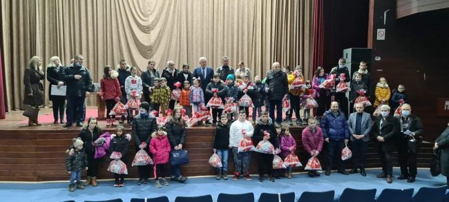 KOMUNA E BUJANOCIT NDANË 770.000 DINARË PËR 70 FËMIJË ME NEVOJA TË VEÇANTA