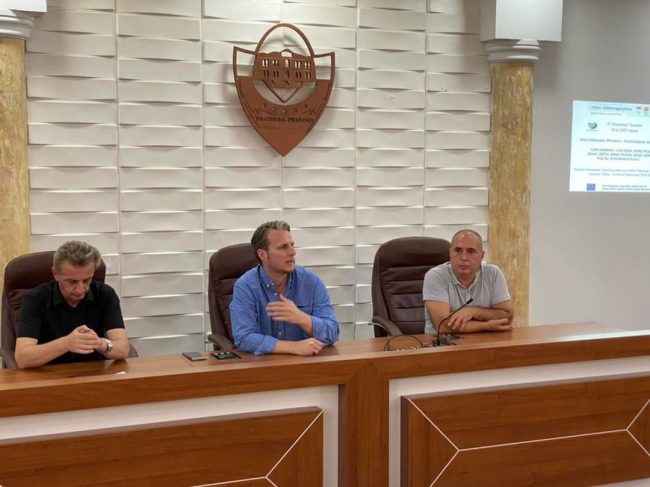 Përfundon projekti “MË PAK MBETURINA, MË PAK RREZIK, MË SHUMË SHËNDET”