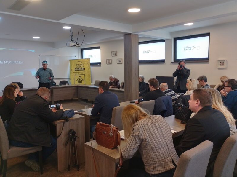 Rekordan broj prisutnih na treningu u Vranju pokazuje važnost osnaživanja medijskih radnika u borbi protiv pretnji i nasilja