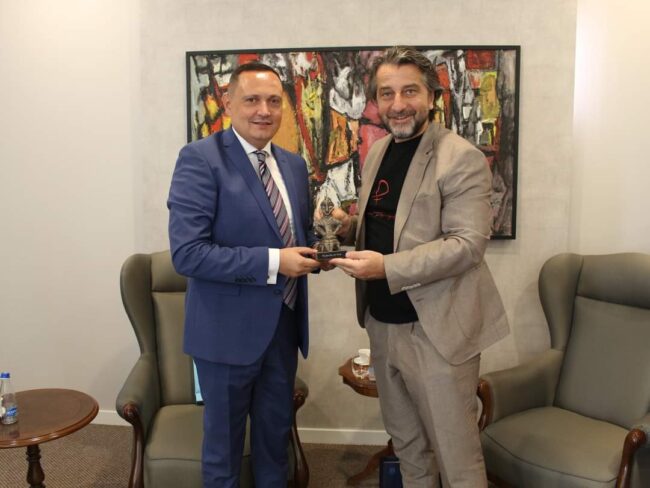 Takimi Rama-Pajaziti: Prishtina do të investojë të transformimin digjital të Bujanocit
