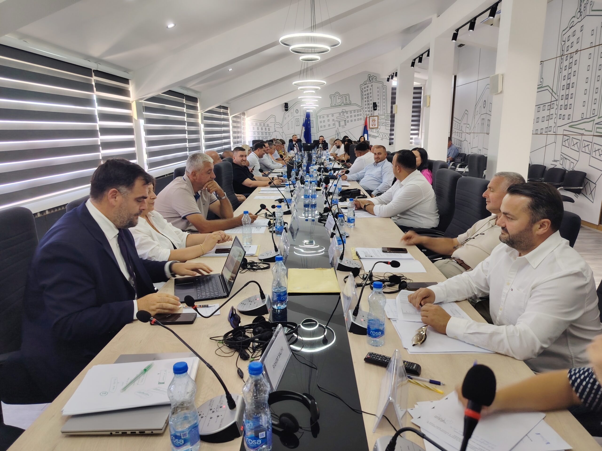 Bujanoc: Zgjerohet shumica qeverisëse, arrin në 22 këshilltarë, “Dr Dejan Stojanoviq Meçe” mbetet vetëm